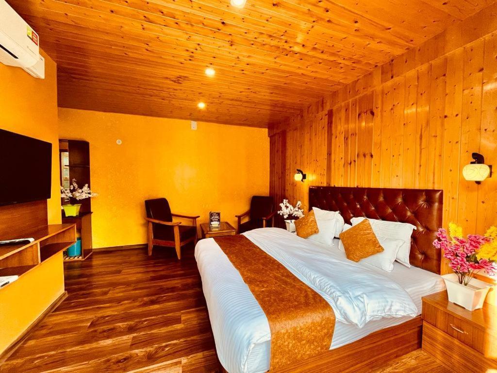 Tata Vista Resort Mall Road Manali - Centrally Heated & Air Cooled Exterior foto