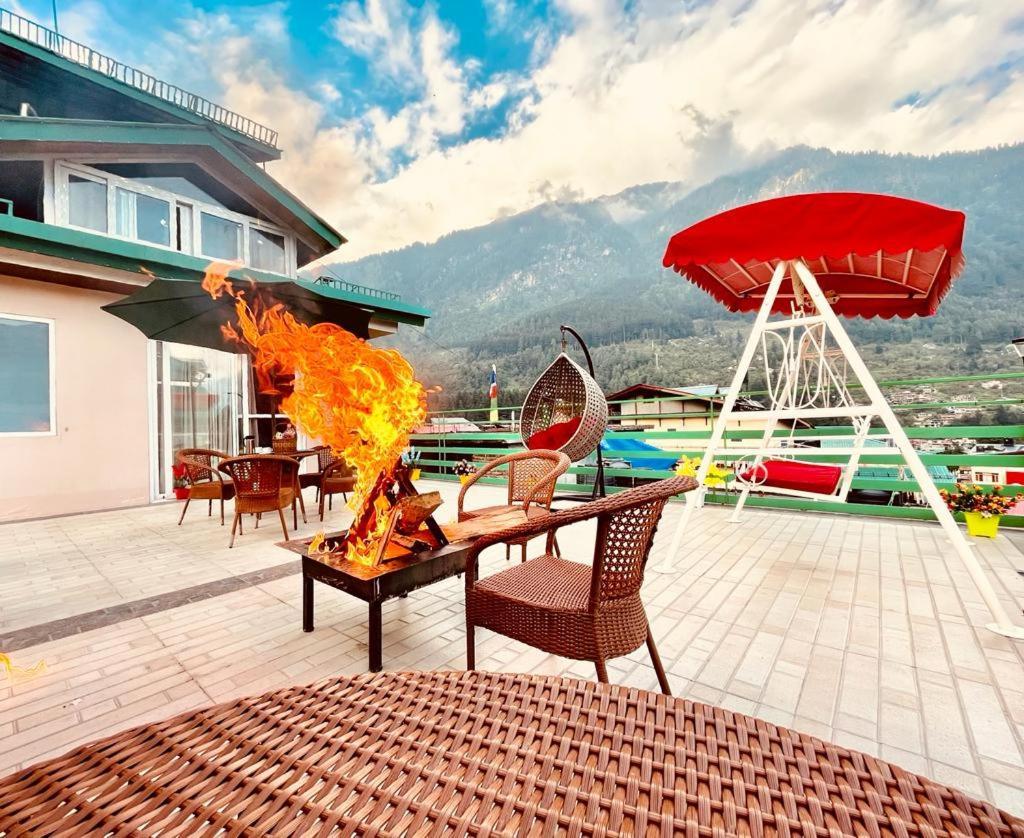Tata Vista Resort Mall Road Manali - Centrally Heated & Air Cooled Exterior foto