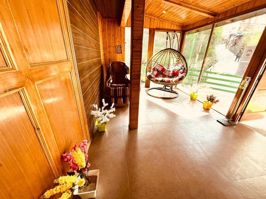 Tata Vista Resort Mall Road Manali - Centrally Heated & Air Cooled Exterior foto